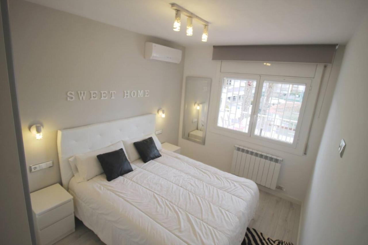 Family Deluxe Apartment Beach Castelldefels Exterior foto